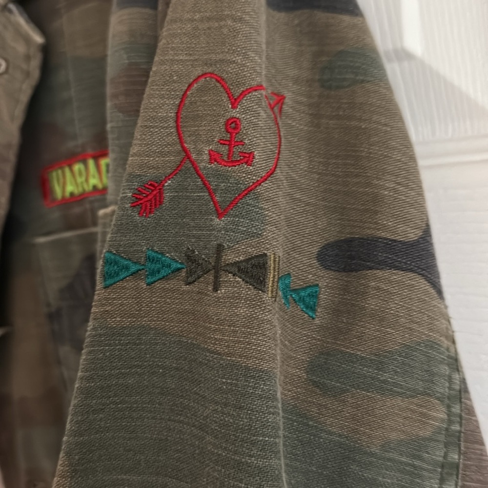 SLY Jacket - Picture 4 of 7